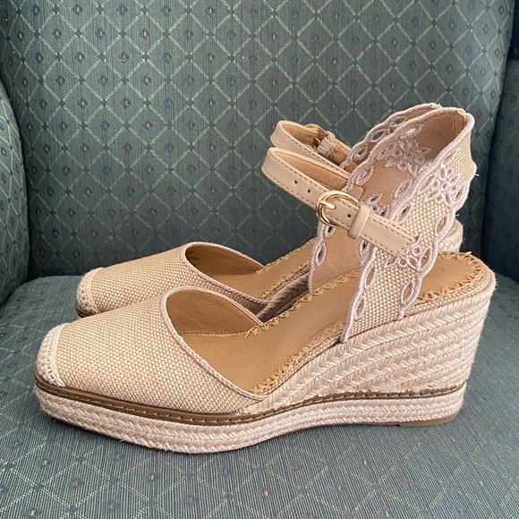 Crown Vintage Beige Narri Wedge Sandal Espadrille - Picture 6 of 16
